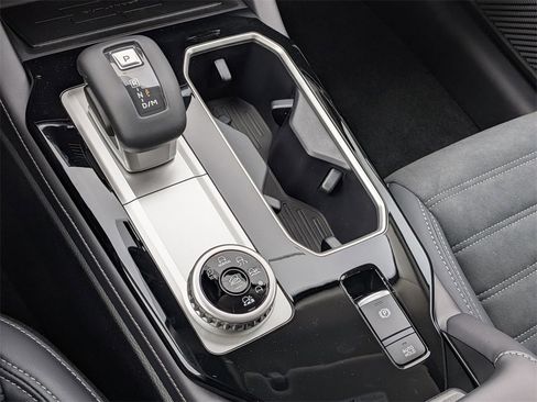 New 2026 Mitsubishi Outlander LE image 20