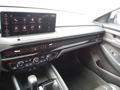 Used 2023 Honda Accord EX-L image 21