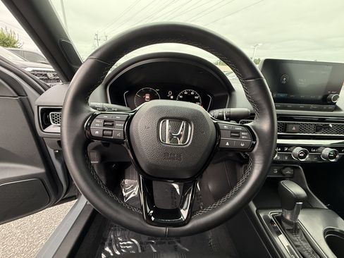 Used 2025 Honda Civic FWD Hybrid Sedan image 17
