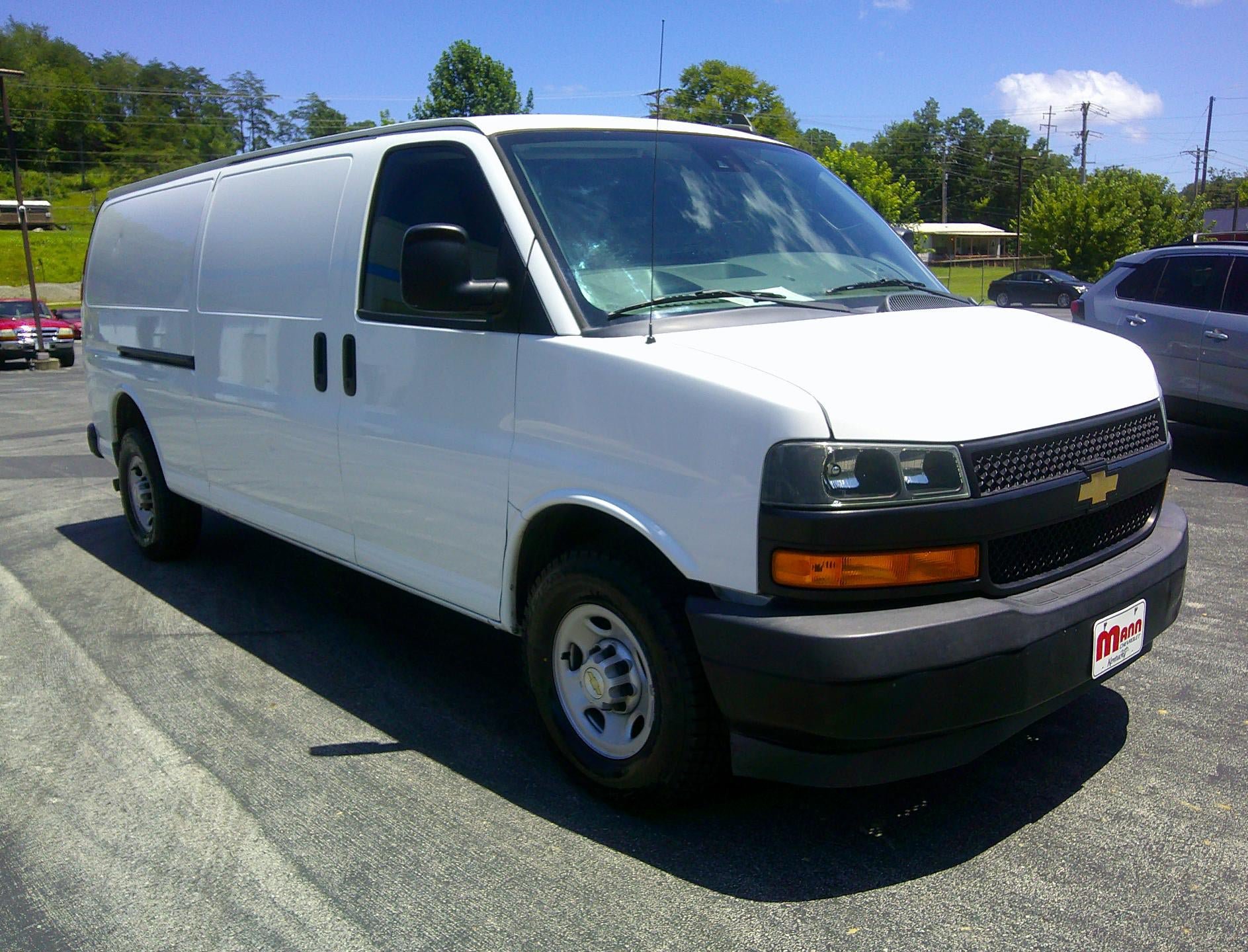 Used 2020 Chevrolet Express 2500 Extended w/ Driver Convenience Package RWD image 7