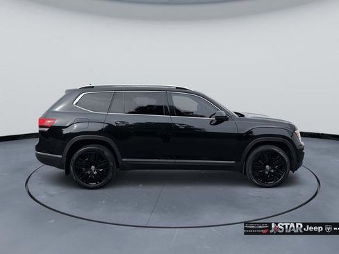 Used 2018 Volkswagen Atlas SEL Premium image 3