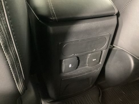 Certified 2023 Ford Explorer XLT w/ Equipment Group 202A AWD/4WD image 19