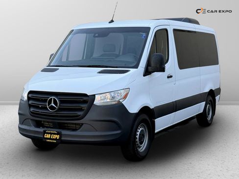 Used 2023 Mercedes-Benz Sprinter 2500 image 4
