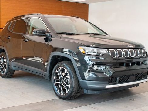 Used 2022 Jeep Compass Limited AWD/4WD image 5