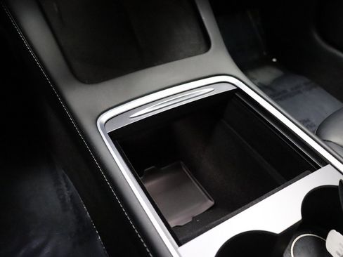 Used 2023 Tesla Model 3 Standard Range RWD image 46