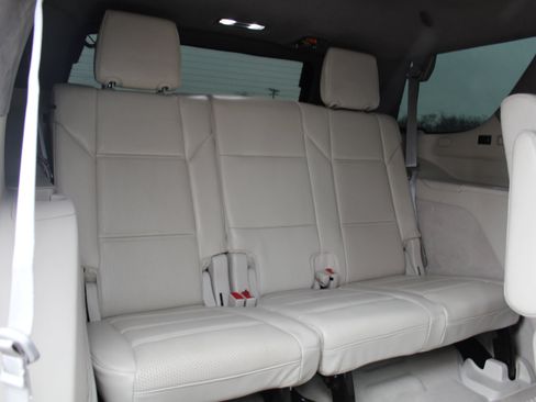 Used 2021 Cadillac Escalade Sport Platinum w/ Heavy-Duty Trailer Package image 13