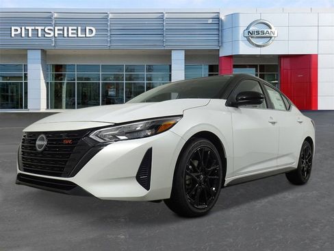 New 2025 Nissan Sentra SR w/ Midnight Edition image 7