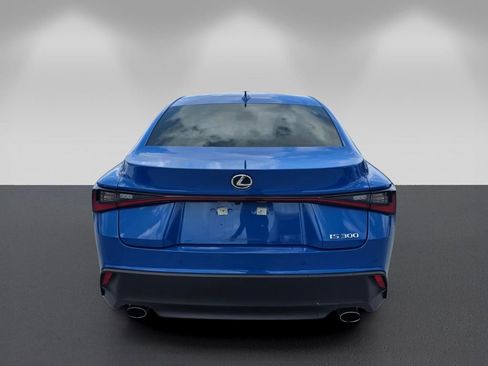 Used 2024 Lexus IS 300 w/ Comfort Package RWD image 5