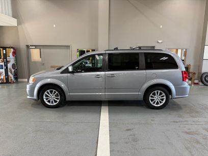 Used 2013 Dodge Grand Caravan SXT w/ Rear Park Assist Pkg