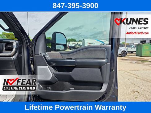 Used 2025 Ford F350 Platinum AWD/4WD image 33