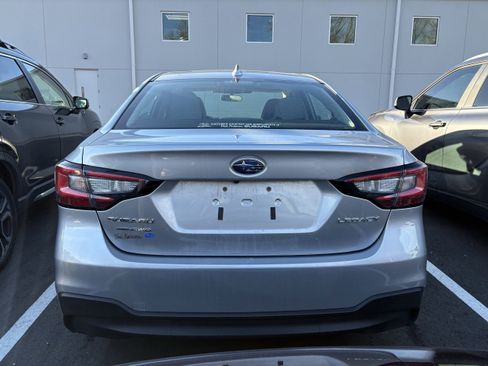 Used 2025 Subaru Legacy Premium image 5