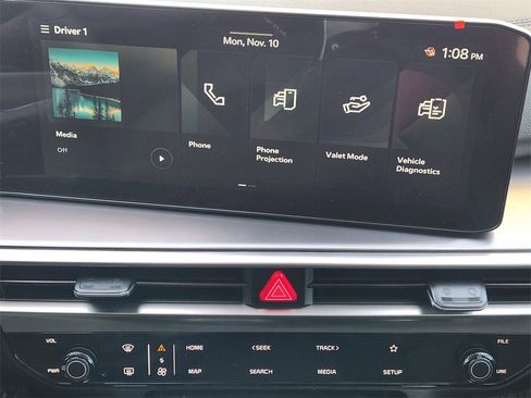 New 2026 Kia Sorento LX image 13