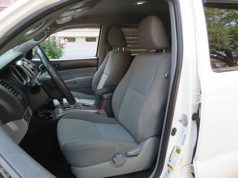 Used 2012 Toyota Tacoma 4x4 Double Cab image 9