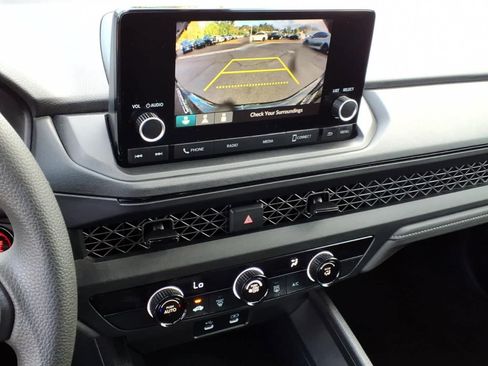 Used 2025 Honda Accord LX image 21