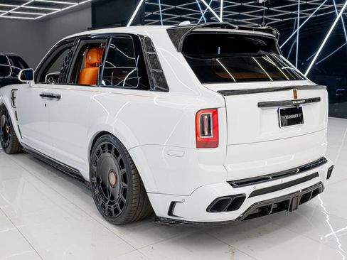 Used 2024 Rolls-Royce Cullinan AWD/4WD image 22