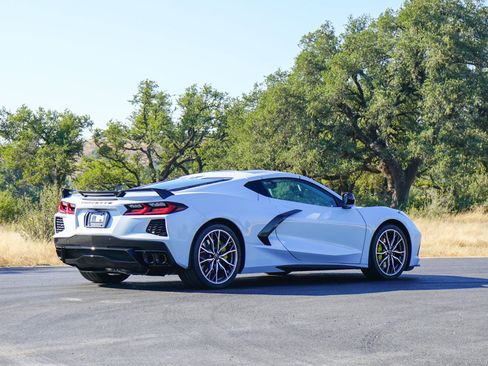Used 2023 Chevrolet Corvette Stingray Premium Cpe w/ Z51 Performance Package image 14