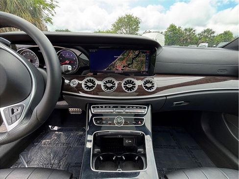 Used 2018 Mercedes-Benz E 400 Coupe image 11