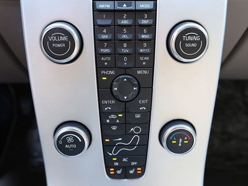 Used 2012 Volvo C70 T5 image 11