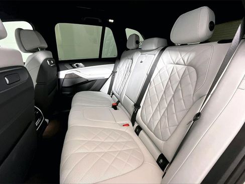 Used 2025 BMW X5 sDrive40i w/ Climate Comfort Package image 20