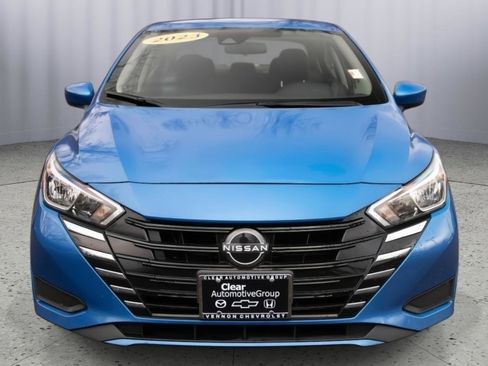 Used 2023 Nissan Versa SV image 16