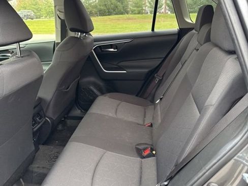 Used 2019 Toyota RAV4 XLE image 7
