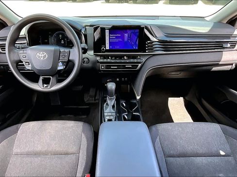 Used 2025 Toyota Camry LE FWD image 30