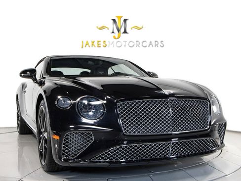 Used 2020 Bentley Continental GT V8 image 17