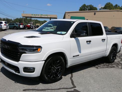 Used 2025 RAM 1500 Limited AWD/4WD image 1