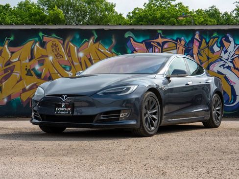 Used 2017 Tesla Model S 75D AWD/4WD image 5