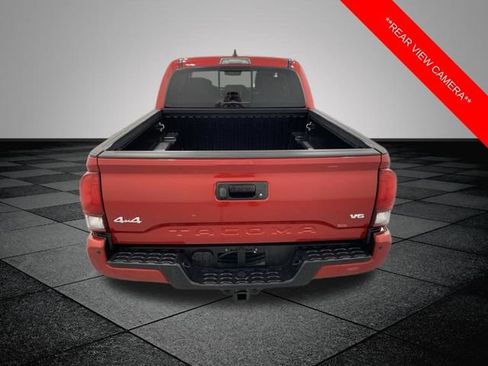 Certified 2023 Toyota Tacoma SR5 AWD/4WD image 5