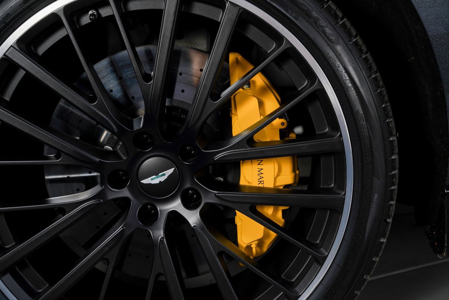 Used 2023 Aston Martin DBX 707 AWD/4WD image 18