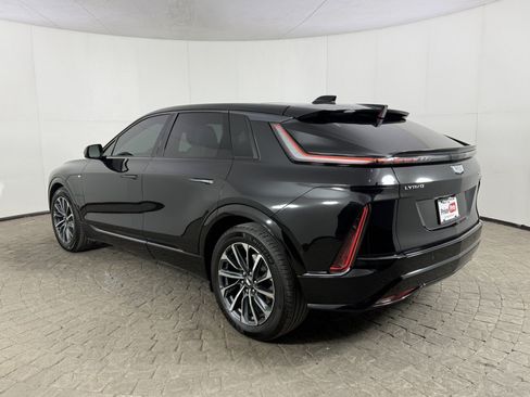 Used 2024 Cadillac Lyriq Sport RWD image 5