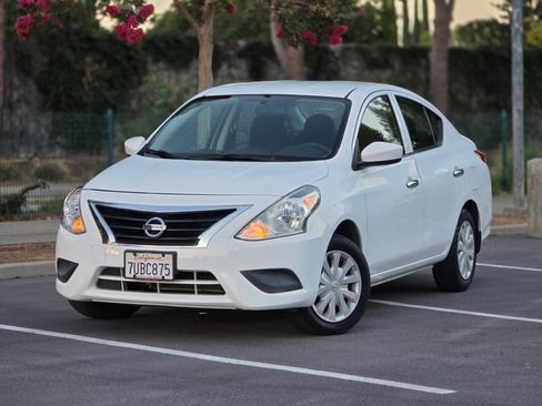 Used 2016 Nissan Versa S FWD image 15