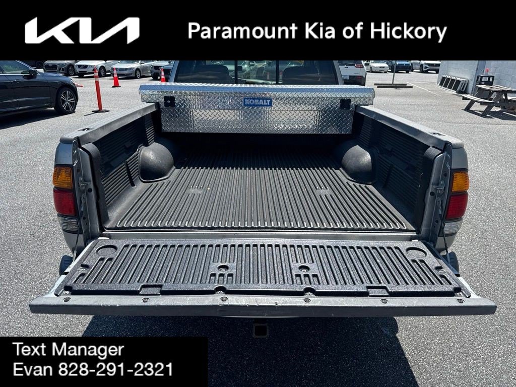 Used 2003 Toyota Tundra SR5 w/ SR5 Extra Value Pkg RWD image 9