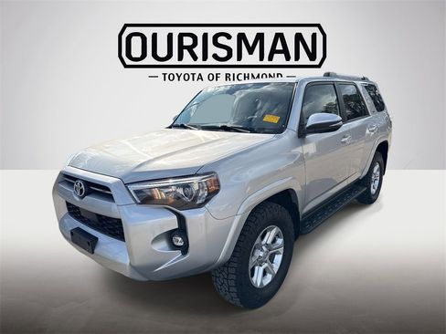 Certified 2022 Toyota 4Runner SR5 Premium image 3