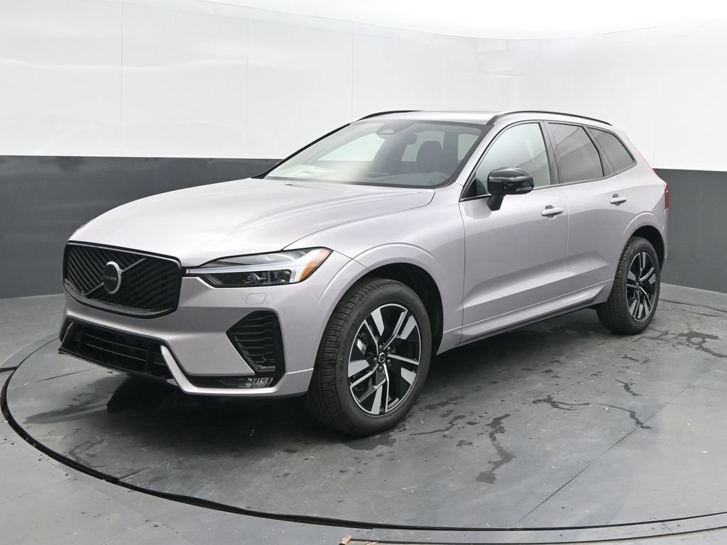 Used 2026 Volvo XC60 B5 Core w/ Climate Package AWD/4WD image 1