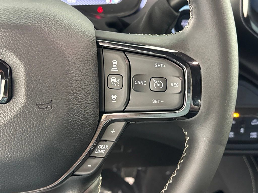 New 2027 RAM 2500 Limited AWD/4WD image 17