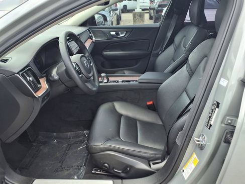 Used 2024 Volvo S60 B5 Plus w/ Climate Package AWD/4WD image 25
