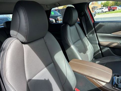 Certified 2025 MAZDA CX-30 AWD 2.5 S w/ Premium Package image 26