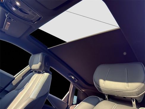 Used 2024 Cadillac Lyriq Tech w/ Driver Assist Package image 24