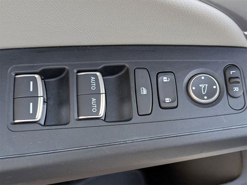 Used 2024 Acura Integra image 14