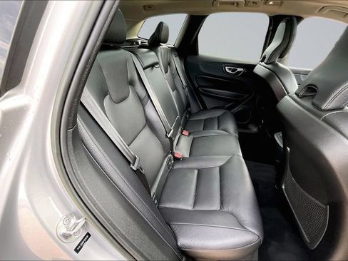 Used 2023 Volvo XC60 B5 Plus w/ Protection Package Premier FWD image 25