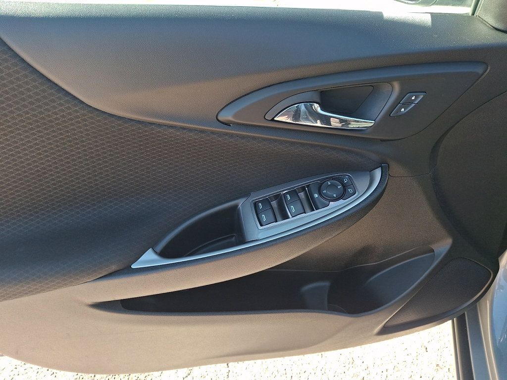Used 2025 Chevrolet Malibu LT FWD image 22