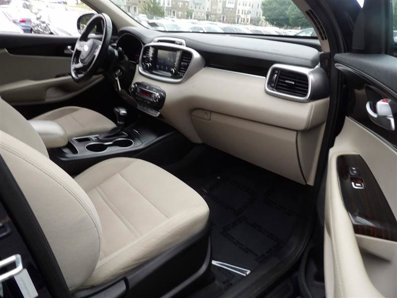 Used 2019 Kia Sorento AWD w/ LX Convenience Package image 13
