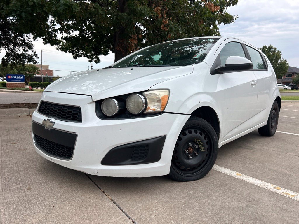 Used 2014 Chevrolet Sonic LS FWD image 4