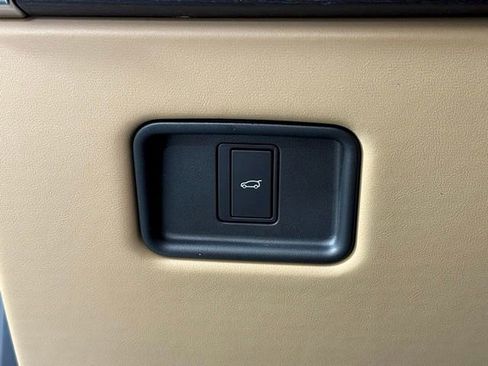 New 2026 Land Rover Range Rover Long Wheelbase SE AWD/4WD image 40