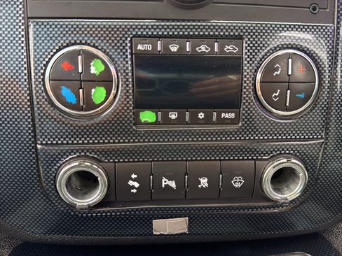 Used 2008 Chevrolet Avalanche LT w/ LT Preferred Equipment Group AWD/4WD image 27