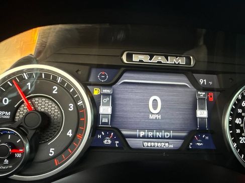 Used 2024 RAM 2500 Laramie AWD/4WD image 23