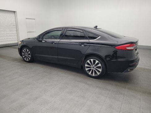 Used 2020 Ford Fusion SE image 3