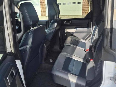 Used 2023 Ford Bronco Outer Banks AWD/4WD image 11